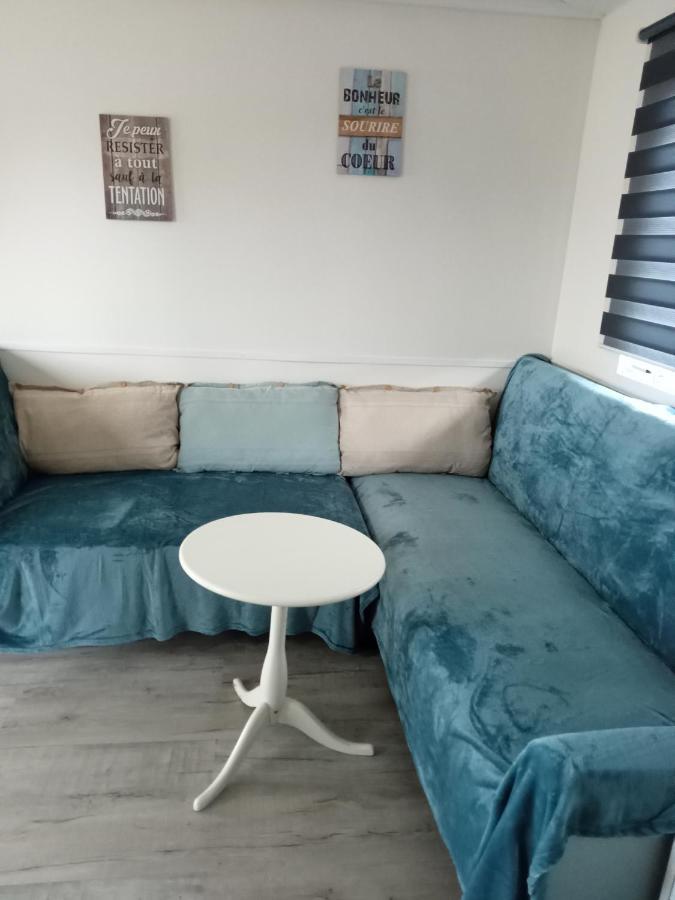 Mobile Home Service Hotelier Fréjus Eksteriør bilde